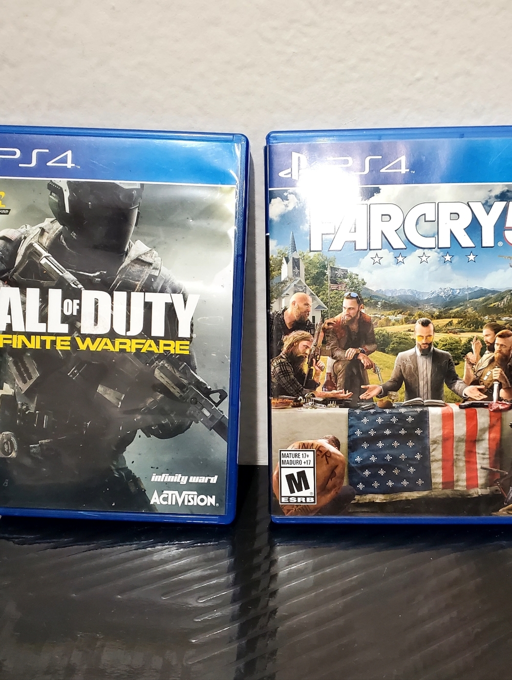 PS4: Call of Duty: Infinite Warfare. Far Cry 5.